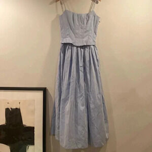 Jessica McClintock Gunnesax sz 9/10 acetate gown with netted skirting under